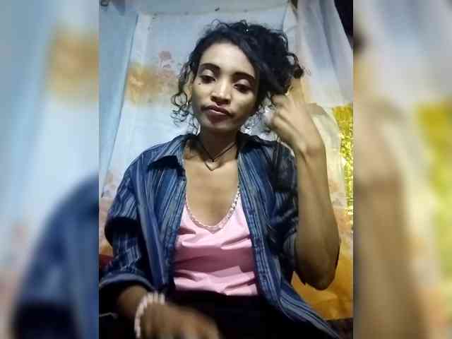 Shanya12 webcam