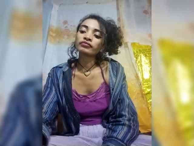 Shanya12 webcam