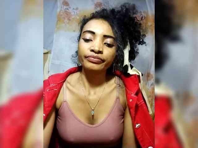 Shanya12 webcam