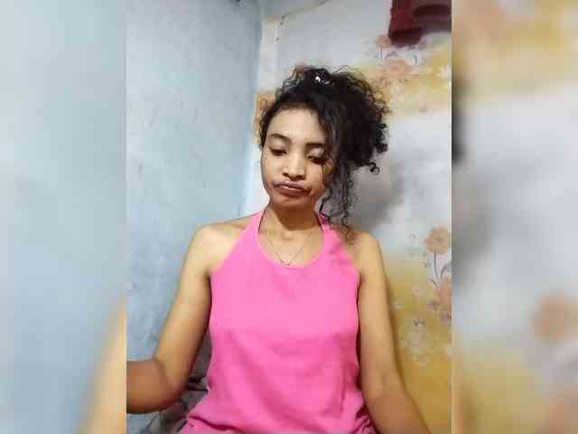 Shanya12 webcam