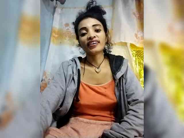 Shanya12 webcam