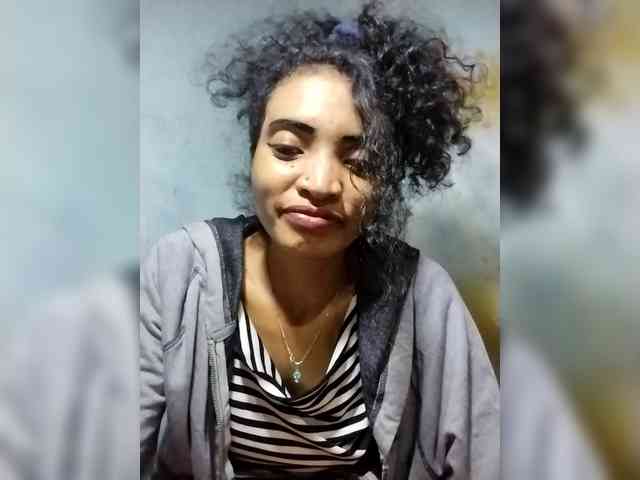 Shanya12 webcam