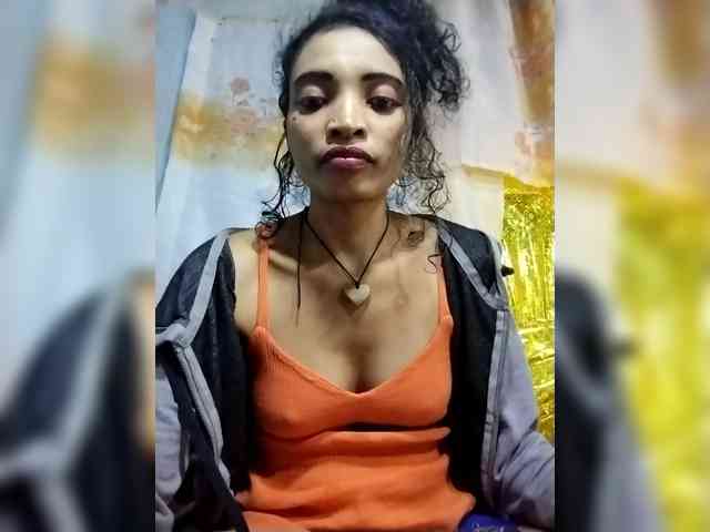 Shanya12 webcam