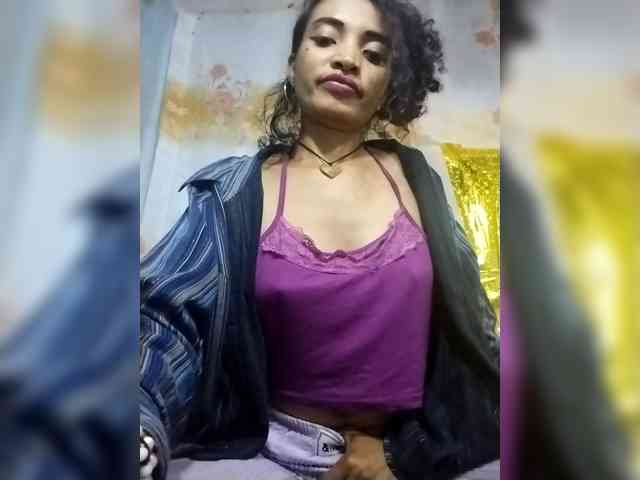 Shanya12 webcam