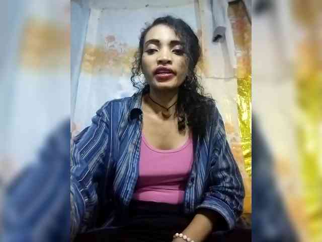 Shanya12 webcam