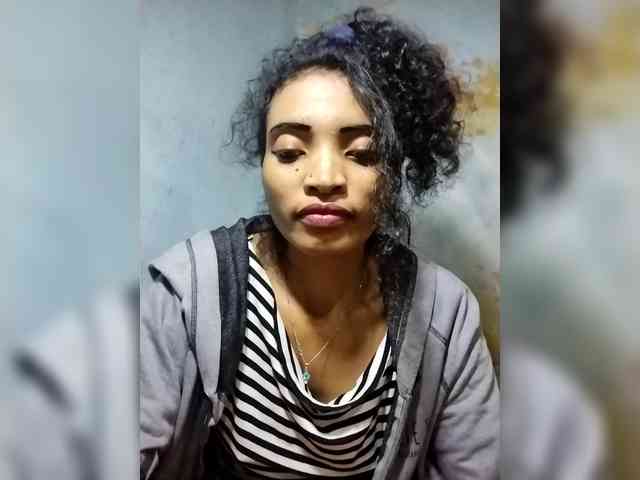Shanya12 webcam