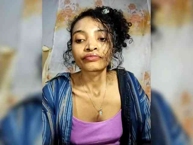 Shanya12 webcam
