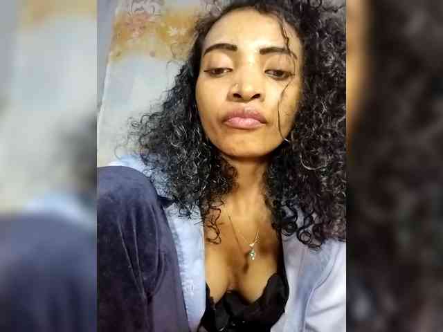 Shanya12 webcam