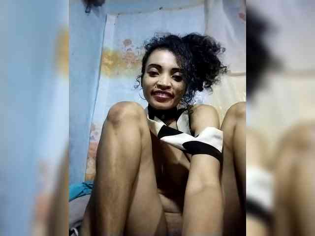 Modèle: Shanya12