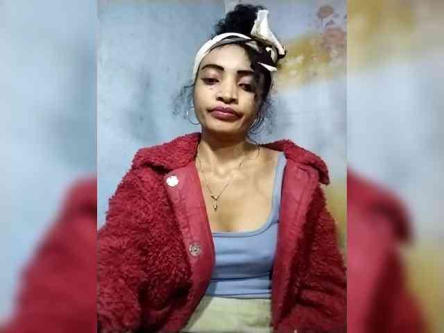 Shanya12 webcam