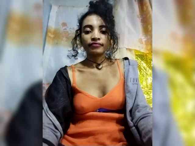 Shanya12 webcam