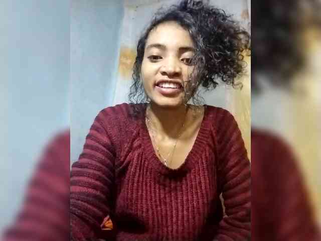 Shanya12 webcam