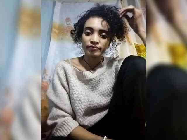 Shanya12 webcam