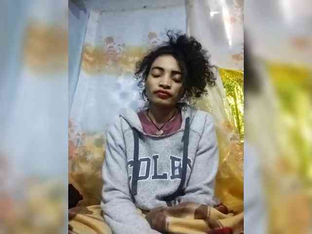 Shanya12 webcam