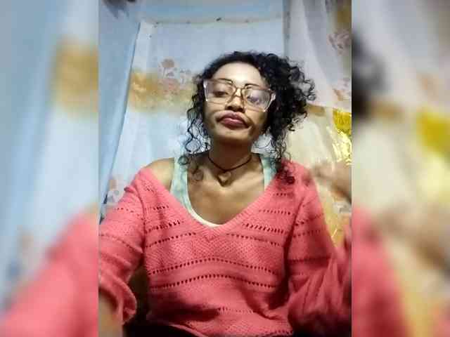 Shanya12 webcam