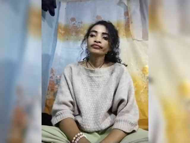 Shanya12 webcam