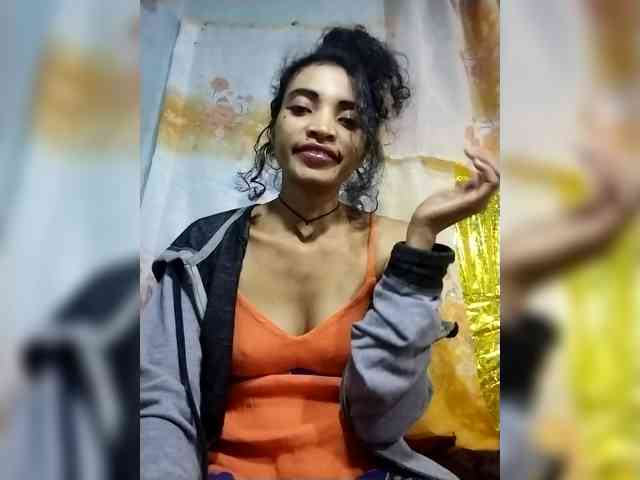 Shanya12 webcam