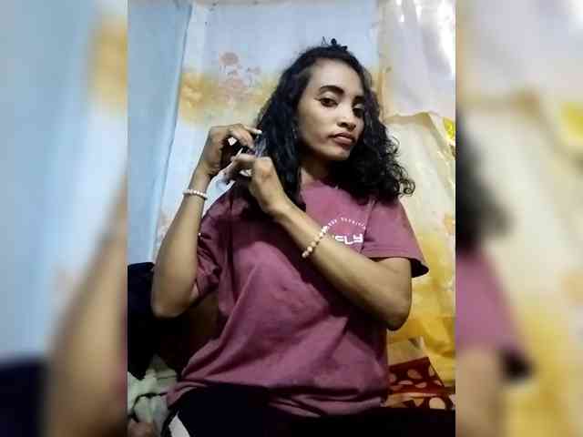 Shanya12 webcam