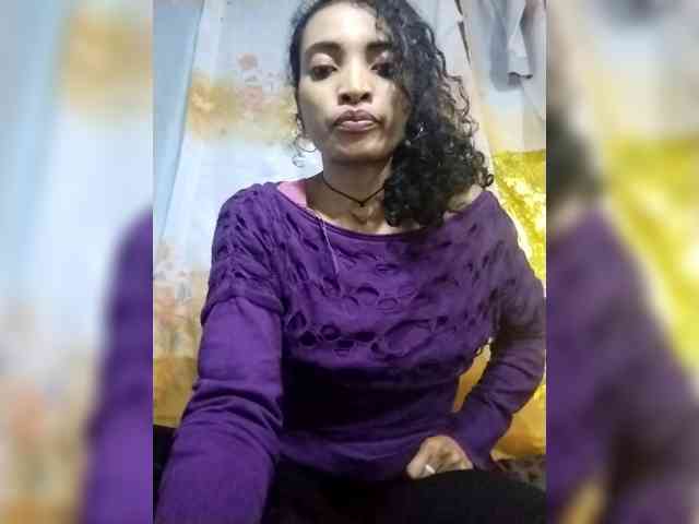 Shanya12 webcam