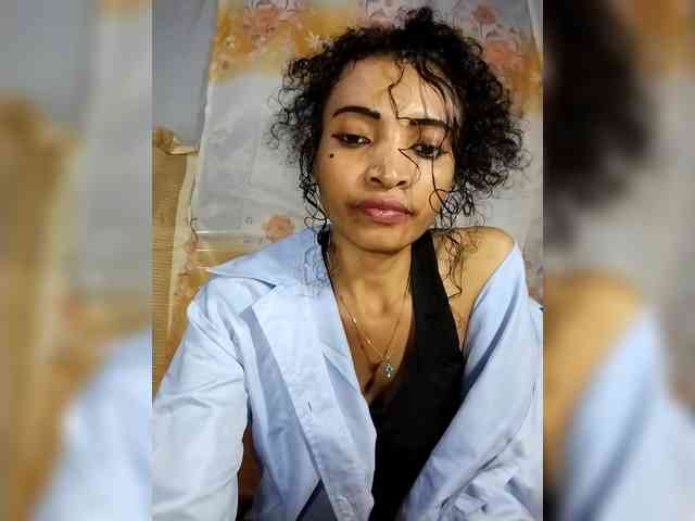 Shanya12 webcam