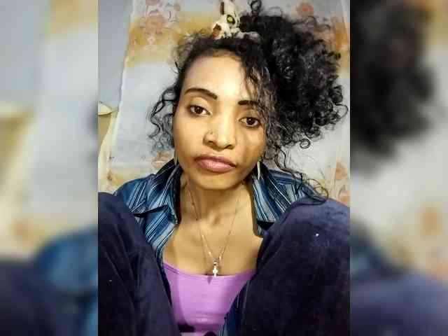 Shanya12 webcam