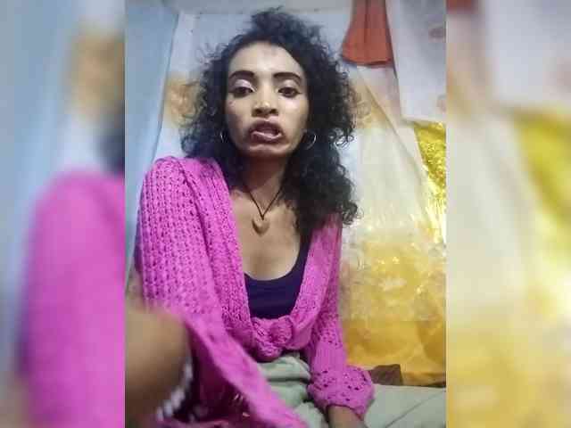 Shanya12 webcam