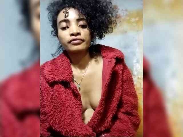 Shanya12 webcam