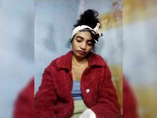 Shanya12 webcam