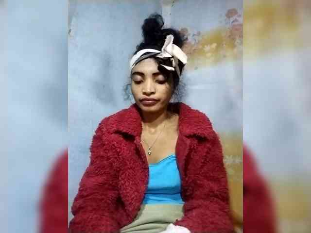 Shanya12 webcam