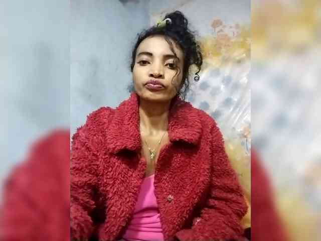 Shanya12 webcam