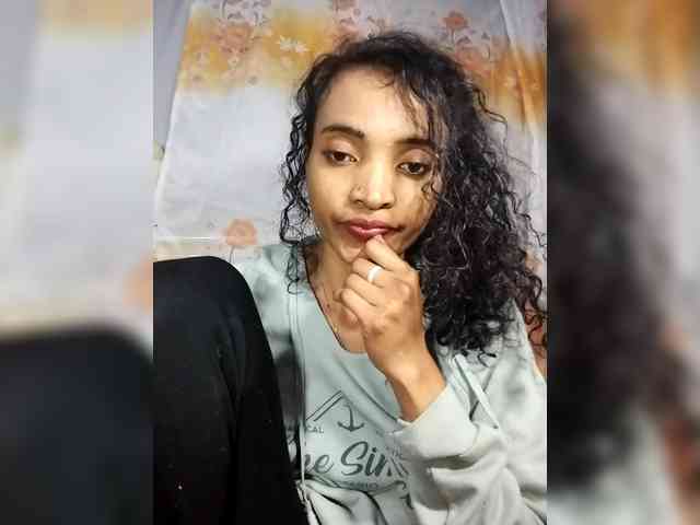 Shanya12 webcam