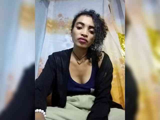 Shanya12 webcam