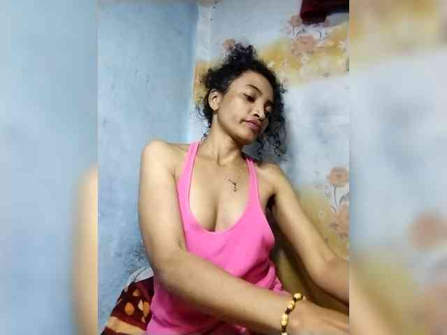 Shanya12 webcam