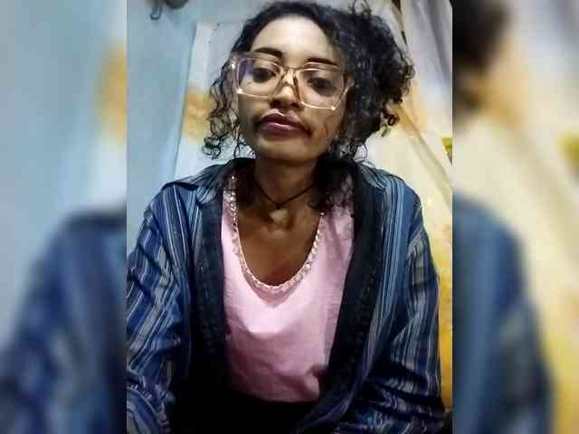 Shanya12 webcam