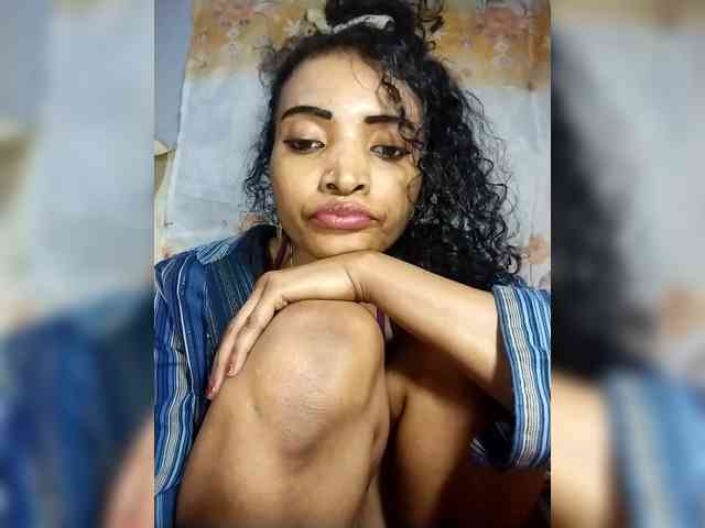 Shanya12 webcam