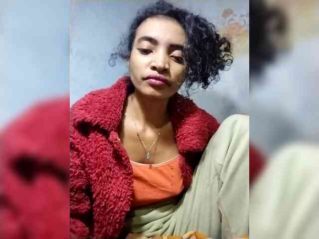 Shanya12 webcam