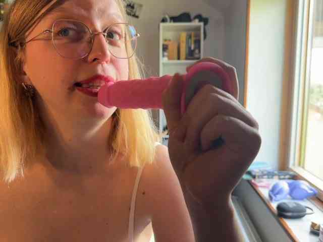 GoddAssTeti webcam