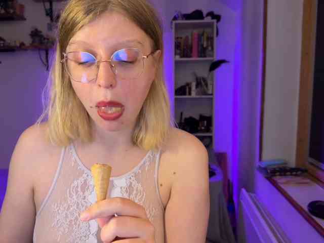 GoddAssTeti webcam