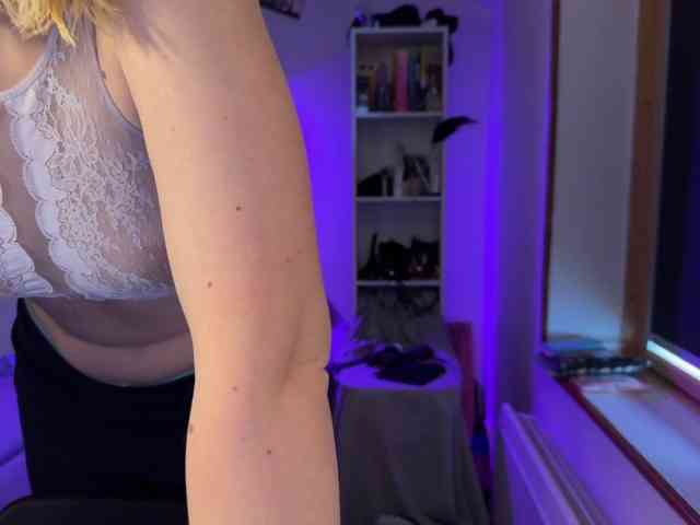 GoddAssTeti webcam