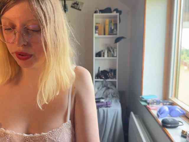 GoddAssTeti webcam
