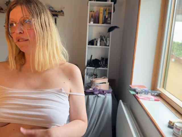 GoddAssTeti webcam