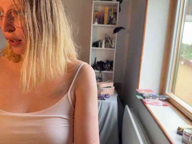 GoddAssTeti webcam