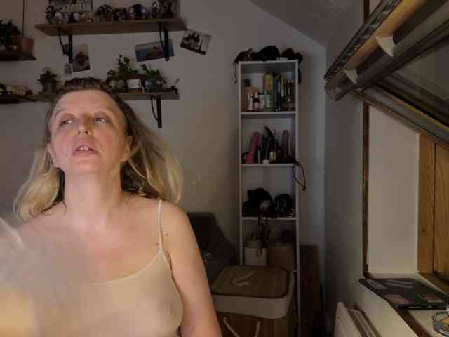 GoddAssTeti webcam