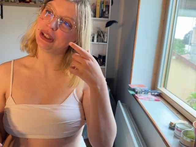 GoddAssTeti webcam