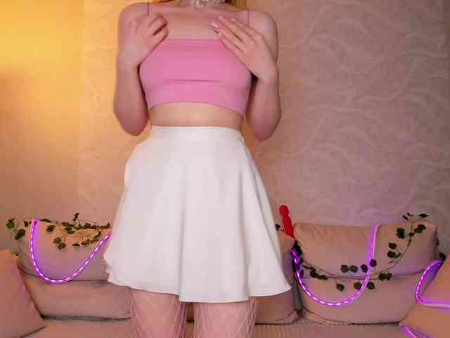 BellaBrow webcam
