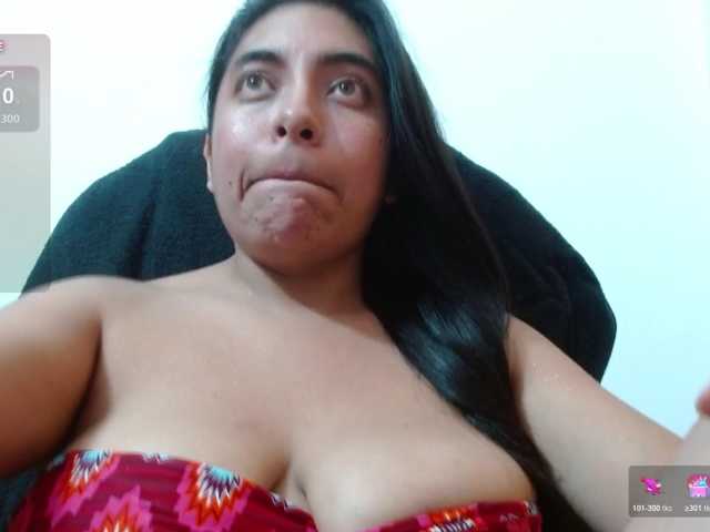 emily118 live cam on BongaCams