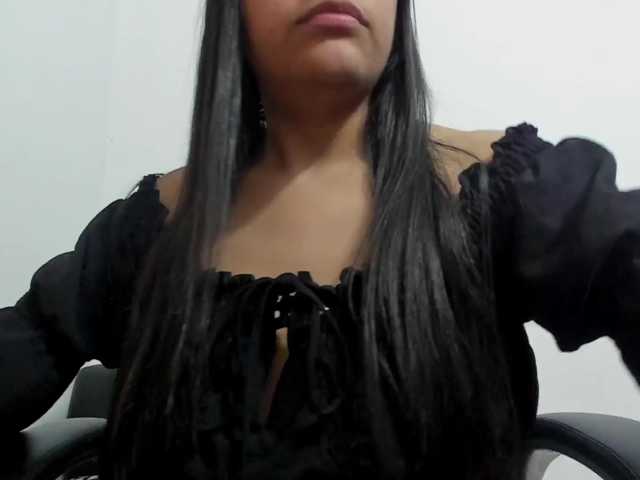 emily118 live cam on BongaCams