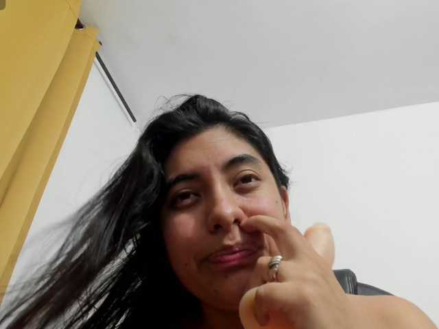 emily118 live cam on BongaCams