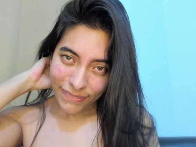 emily118 live cam on BongaCams
