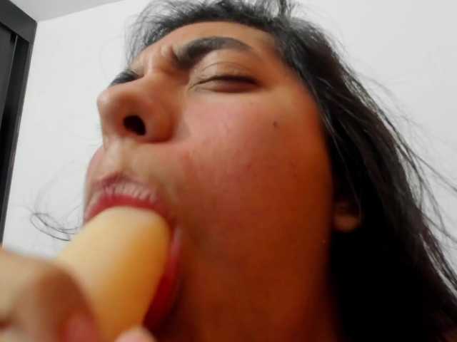 emily118 live cam on BongaCams